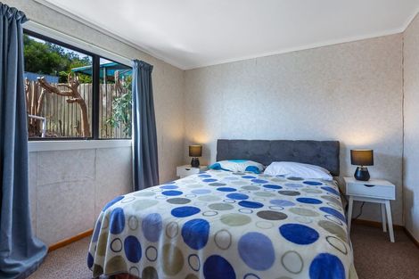 Photo of property in 20 Leslie Road, Cable Bay, 0420