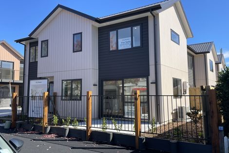 Photo of property in 1/4 Marama Street, Castor Bay, Auckland, 0620