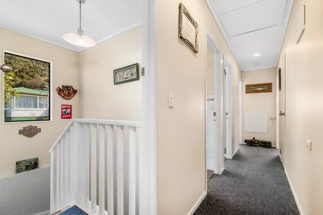 Photo of property in 3a Hawk Place, Selwyn Heights, Rotorua, 3015