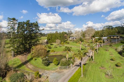 Photo of property in 211 Foster Road, Waimauku, Kumeu, 0891