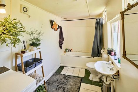 Photo of property in 16a Rhodes Street, Newtown, Wellington, 6021