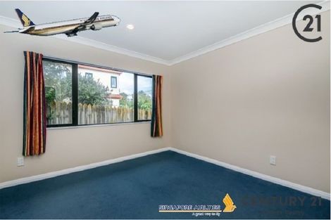 Photo of property in 2/49 College Road, Northcote, Auckland, 0627