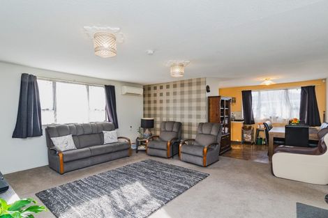 Photo of property in 23d Saunders Place, Redwood, Christchurch, 8051