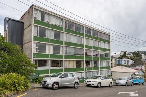 Photo of property in Beresford Apartments, 18/118 Russell Terrace, Berhampore, Wellington, 6023