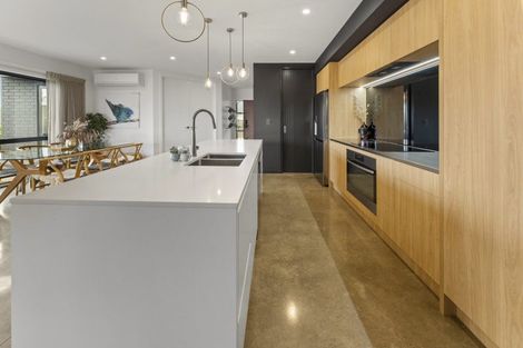 Photo of property in 17 Huntaway Close, Stoke, Nelson, 7011