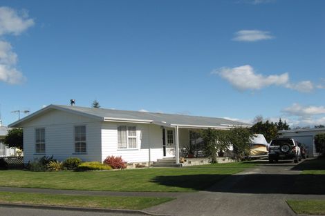 Photo of property in 16 Henley Crescent, Pirimai, Napier, 4112