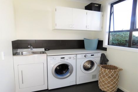 Photo of property in 16 Dalmeny Street, Oamaru North, Oamaru, 9400