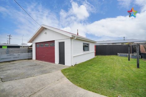 Photo of property in 6 Paisley Street, Kew, Invercargill, 9812