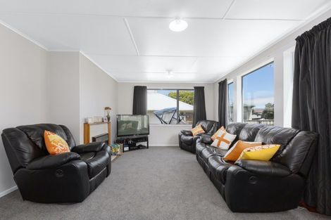 Photo of property in 6 Carbine Place, Ascot Park, Porirua, 5024