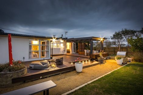 Photo of property in 77 Seabury Avenue, Foxton Beach, Foxton, 4815