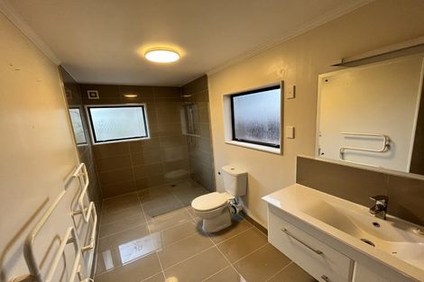 Photo of property in 13 Elsfield Place, Torbay, Auckland, 0630