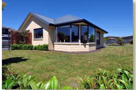 Photo of property in 15 Seabrooke Drive, Spencerville, Christchurch, 8083