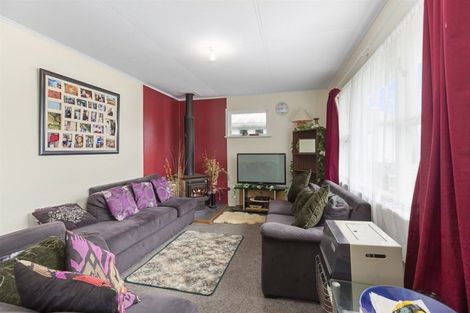Photo of property in 25 Swansea Street, Cannons Creek, Porirua, 5024