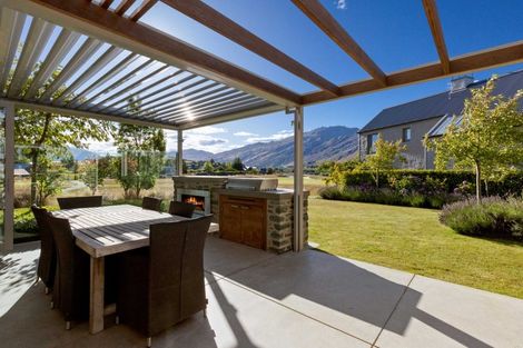Photo of property in 15 Ayrburn Ridge, Arrowtown, Queenstown, 9371