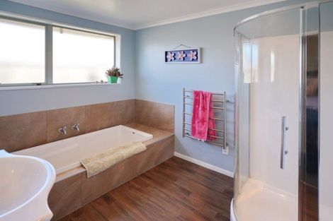 Photo of property in 238 Kingsbury Avenue, Rangiora, 7400