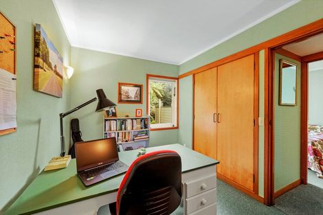 Photo of property in 79 Nicholson Road, Khandallah, Wellington, 6035