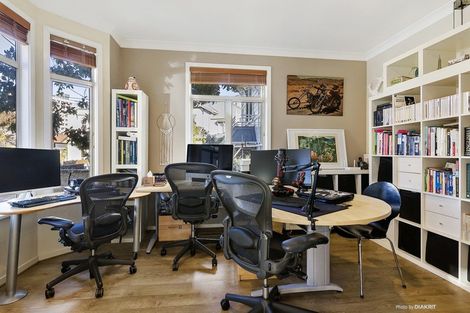 Photo of property in 35a Hobson Crescent, Thorndon, Wellington, 6011