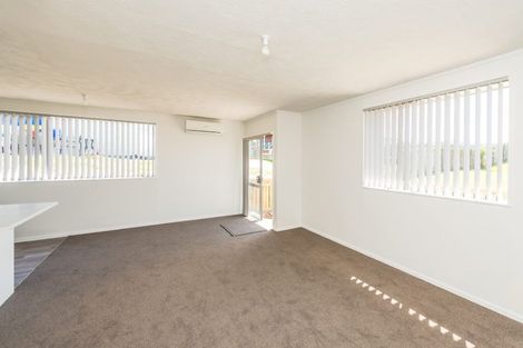 Photo of property in 40a Karyn Street, Castlecliff, Whanganui, 4501