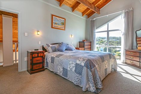 Photo of property in 120 Onemana Drive, Onemana, Whangamata, 3691