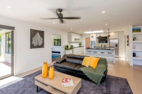 Photo of property in 40 San Priamo Place, Paraparaumu Beach, Paraparaumu, 5032