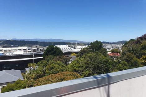 Photo of property in 25 Central Terrace, Kelburn, Wellington, 6012