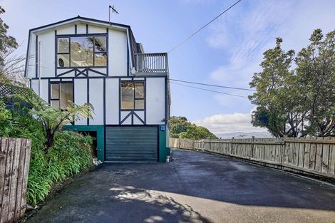 Photo of property in 8 Korokoro Road, Korokoro, Lower Hutt, 5012