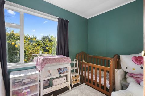 Photo of property in 19 Russell Street, Westport, 7825