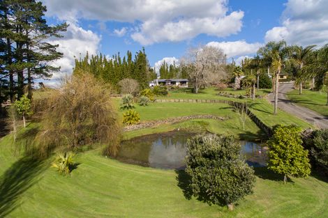 Photo of property in 211 Foster Road, Waimauku, Kumeu, 0891