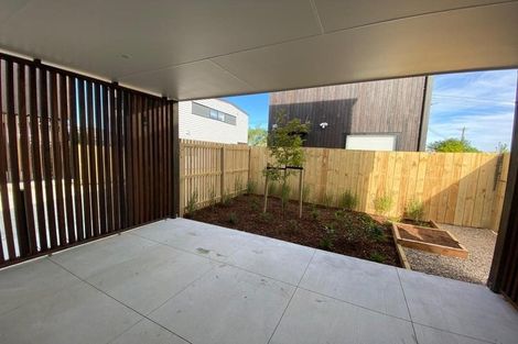 Photo of property in 2/5 Brandon Road, Glen Eden, Auckland, 0602