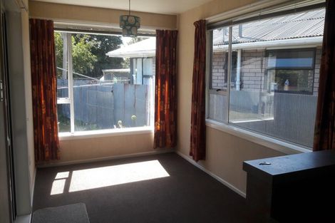 Photo of property in 8 Gladson Avenue, Sockburn, Christchurch, 8042