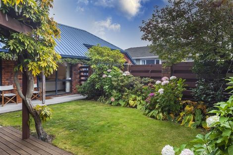 Photo of property in 1/204 Greers Road, Bryndwr, Christchurch, 8053