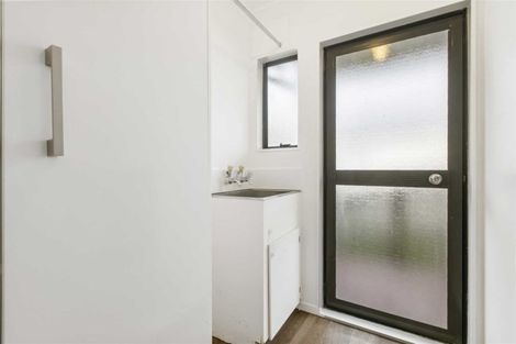 Photo of property in 1/95 Hobsonville Road, West Harbour, Auckland, 0618