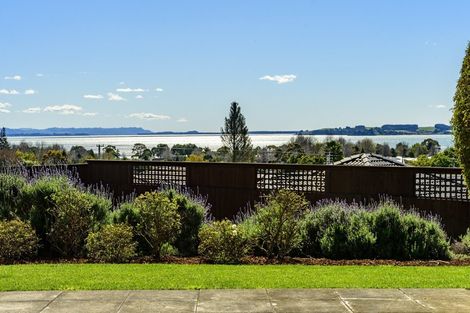 Photo of property in 86 Bert Wall Drive, Omokoroa, 3114