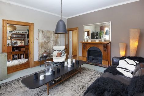 Photo of property in 18 Saint Davids Street, Lyttelton, 8082