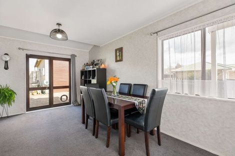 Photo of property in 9 Puriri Road, Pukekohe, 2120