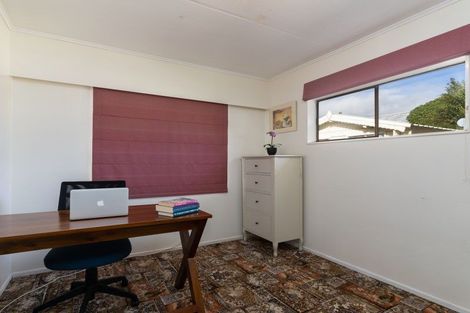 Photo of property in 12 Papawai Road, Greytown, 5712