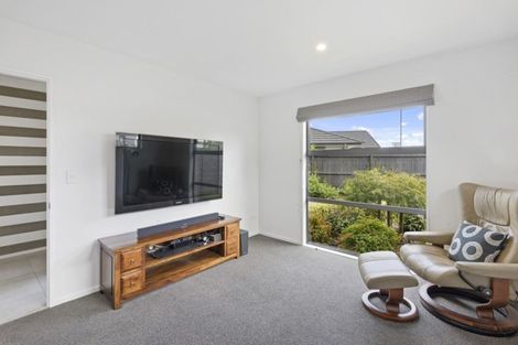Photo of property in 7 Packard Crescent, Halswell, Christchurch, 8025