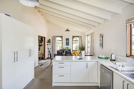 Photo of property in 30 Leven Street, South Hill, Oamaru, 9400