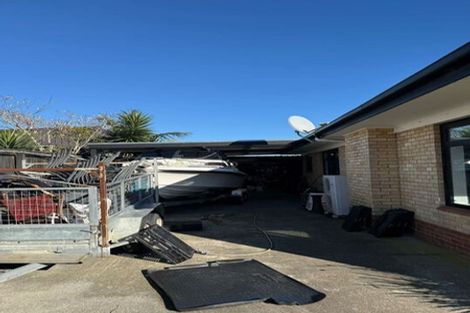 Photo of property in 99 Kitchener Road, Waiuku, 2123