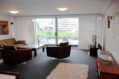 Photo of property in Aqua, 5/74 Oriental Parade, Oriental Bay, Wellington, 6011