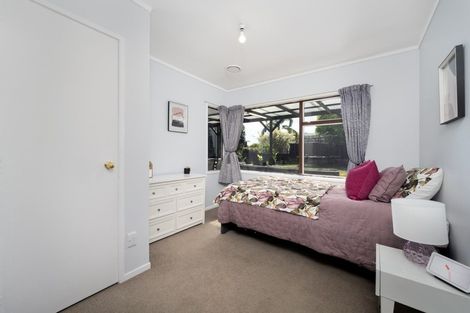 Photo of property in 5 Belmere Rise, Farm Cove, Auckland, 2012