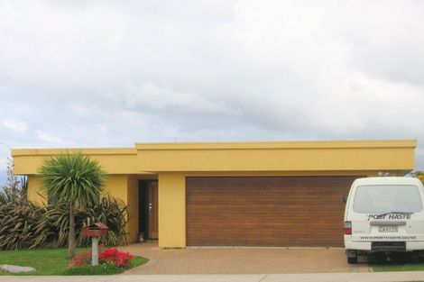 Photo of property in 2 Scott Drive, Nukuhau, Taupo, 3330