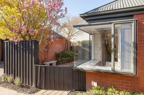 Photo of property in 2/76 Saint Albans Street, St Albans, Christchurch, 8014