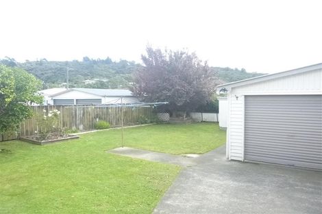 Photo of property in 22 Chittick Street, Stokes Valley, Lower Hutt, 5019