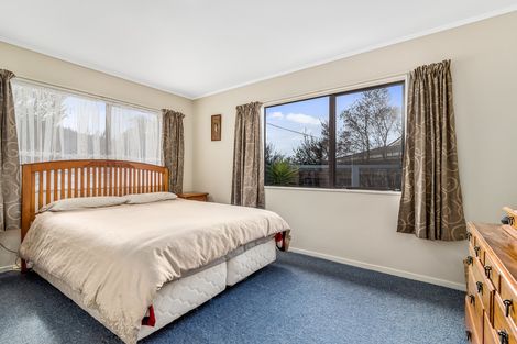 Photo of property in 3a Hawk Place, Selwyn Heights, Rotorua, 3015