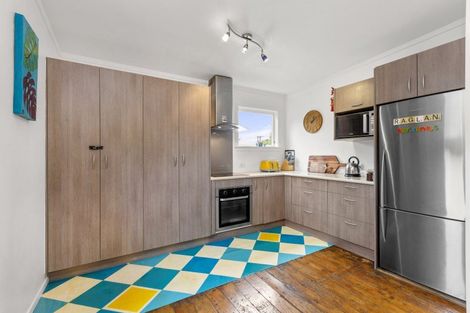 Photo of property in 51a Government Road, Raglan, 3225