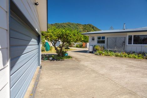 Photo of property in 36 Kent Street, Picton, 7220