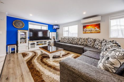 Photo of property in 99 Beatty Road, Pukekohe, 2120