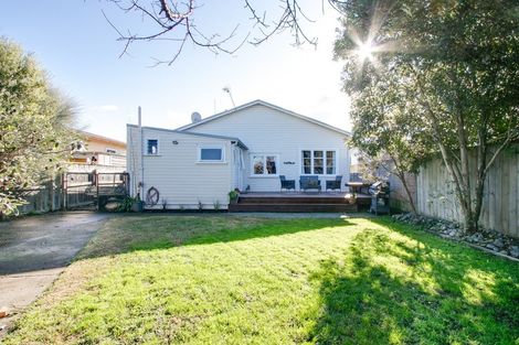 Photo of property in 28 Ashridge Road, Napier South, Napier, 4110