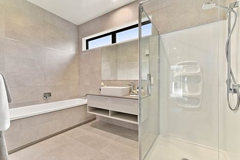 Photo of property in 33 Doidge Street, Beachlands, Auckland, 2018